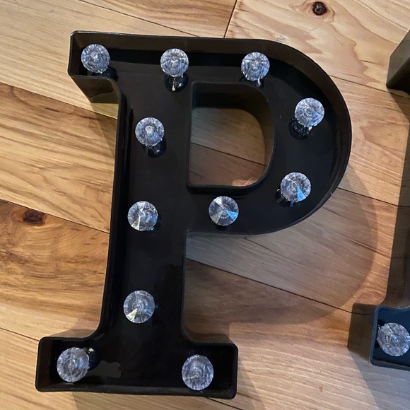 “PLAY” Lighted Letters Black with Remotes - Picture 5 of 6